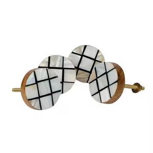 Tiradores de puerta de madera personalizados, pomos para el hogar, armario de cocina, tiradores de muebles, pomo de forma redonda con latón de calidad estándar - Product Image 1