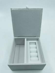 กล่องเก็บเครื่องประดับผ้าฝ้ายปักลาย ปรับแต่งได้ พร้อมลวดลายหลากสีสัน ดีไซน์ทันสมัย สำหรับจัดเก็บสร้อยคอและต่างหู - Product Image 3