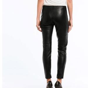 Pantalones de chándal deportivos de cintura alta para mujer, pantalones Cargo de lona de cuero PU con estilo frontal plano para ropa de calle de invierno - Product Image 5