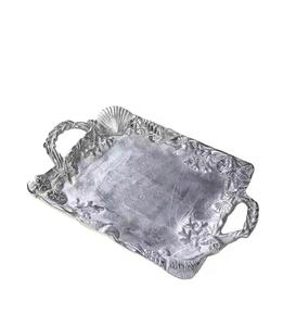 Plateau de service en aluminium coulé de conception royale avec poignée ronde disponible pour les fêtes de mariage et les cafés - Product Image 6