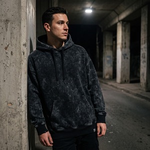 Sudadera con Capucha Personalizada con Lavado Ácido, Oversize, de Forro Polar Pesado de 400 GSM, con Estampado Trasero Agrietado y Efecto Desgastado, Venta al por Mayor OEM - Product Image 5