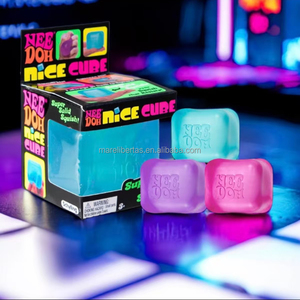 Adorable Juguete Antiestrés de Cubo de Hielo, Juguete de Compresión 3D de Levantamiento Lento, Cubo de Alivio del Estrés para Todas las Edades - Product Image 1