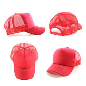 Sombreros de camionero rojos bordados personalizados Gorras Snapback con espalda de malla con logotipo para promociones y merchandising de marca - Product Image 1