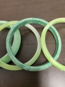 Bracelet manchette artisanal en acrylique naturel, bijou indien tendance pour femme, modèle ange en résine époxy, cadeau de Noël pour femme, idéal pour les fêtes - Product Image 5
