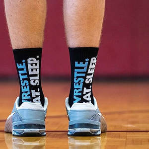 Chaussettes de sport basses en coton respirant de haute qualité pour hommes, personnalisables avec logo, faible MOQ, pour le sport et le quotidien - Product Image 5