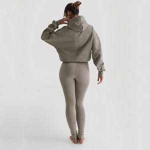 Sweat à capuche zippé avec logo personnalisé pour femmes, veste à capuche zippée et respirante, sweat-shirt vierge, sweat à capuche surdimensionné en polaire de coton - Product Image 4