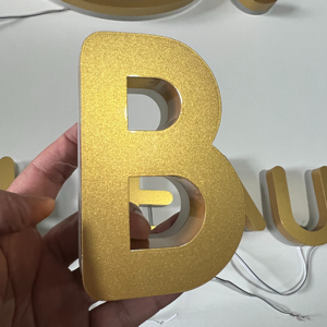 BOYANG <span class=keywords><strong>Lettere</strong></span> <span class=keywords><strong>3D</strong></span> Personalizzate in Metallo Dorato con Scanalature, Acciaio Inossidabile Verniciato, Elettroplaccato, Acrilico, Retroilluminazione LED per Insegne Aziendali da Esterno - Product Image 4