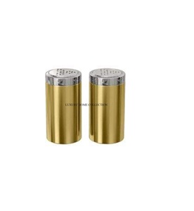 Salière et poivrière rustique en acier inoxydable avec un design antique fini antique parfait pour la décoration de cuisine à thème vintage - Product Image 1