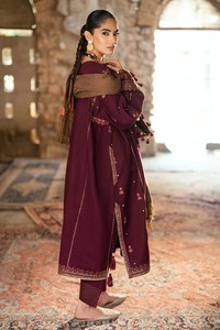 ชุดสูทแฟชั่นสูงยาวถึงเข่าสำหรับผู้หญิงชุดปาร์ตี้แฟชั่นสำหรับฤดูหนาวที่มีน้ำหนักเบาประดับด้วยลูกไม้ปักเลื่อมตกแต่งเป็นเส้นระบายอากาศได้ดี - Product Image 3