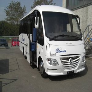 Autobús Eléctrico de Larga Distancia en Oferta, Manual de 6 Velocidades, Volante a la Izquierda, Euro 3, Autobuses de Turismo de Lujo con 45 Asientos, Autocar Diésel en Venta - Product Image 4