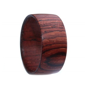 Anneaux en bois de palissandre d'australique, anneaux en bois pour macramé, anneaux en bois pour bricolage - Product Image 1