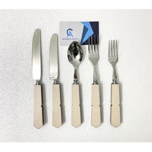 Ensemble de couverts en acier inoxydable 304 de style américain, manche en résine de haute qualité, couteau, fourchette, cuillère, cadeaux de fête, vaisselle - Product Image 4