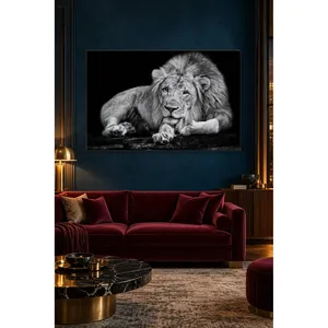 Impression sur toile de lion Fida avec pattes étendues vers l'avant - Product Image 2