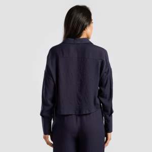 Chemise boutonnée Luna Navy, design simple, mode de bureau - Product Image 2