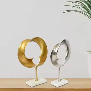 Escultura Metálica Decorativa Moderna de Lujo, Estatua para Mesa, Decoración para Sala de Estar, Juego de Artículos de Decoración para el Hogar, Alta Calidad, Original de la India - Product Image 2