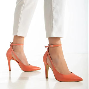 Chaussures à talons aiguilles classiques pour femmes, bout pointu, décoration en strass, 9 cm, pour les pointures 36 à 40, fabriquées en Turquie - Product Image 1