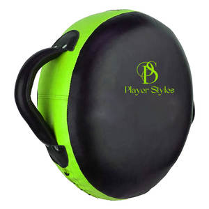 Escudo de boxeo de cuero PU de piel de vaca de alta calidad profesional Impresión de logotipo personalizado más vendido diseñado para participantes adultos de MMA - Product Image 4