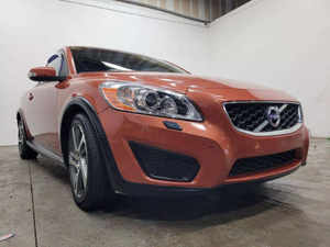 Venta al por Mayor de Autos Usados 2013, C30 T5 Hatchback 2D, Asientos de Cuero, Volante a la Izquierda, Cámara Trasera, Autos Baratos en Venta - Product Image 3