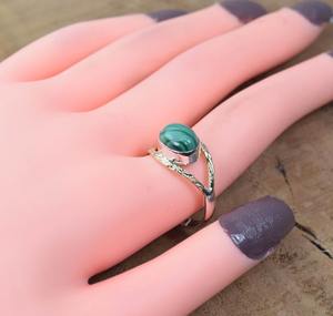 Bague en pierre précieuse malachite argent Sterling 925 élégant forme ovale bague en pierre précieuse verte bijoux fins bague en argent pour cadeau - Product Image 3