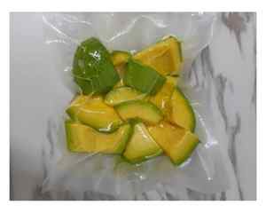 อะโวคาโดแช่แข็งที่มีอยู่ในบรรจุภัณฑ์จำนวนมาก iqf อะโวคาโดแช่แข็งจากเวียดนามเหมาะสำหรับการใช้ปั่นและจัดเลี้ยงส่งออกเป็นจำนวนมาก - Product Image 2