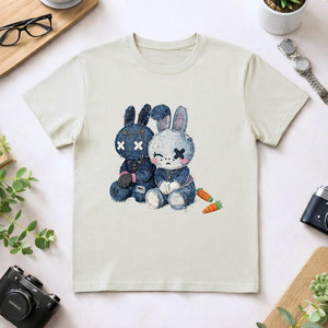 T-Shirt Unisex 210GSM 100% Cotone Casual con Logo Personalizzato Stampato sul Davanti Disponibile in Metodo di Stampa DTG e Serigrafia - Product Image 1