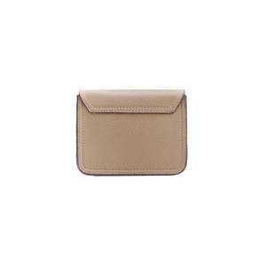 Sac flottant en vison - Accessoire vestimentaire de luxe - Product Image 4