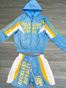 Conjunto Deportivo de Chaqueta y Pantalones Cortos de Nailon de 2 Piezas, Estilo Jogger, Personalizado, para Hombre y Mujer, Ropa Deportiva Informal para Calle - Product Image 3