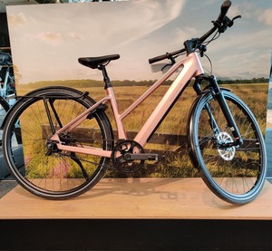Vélo électrique silencieux UBN Seven, performances solides, nouveau modèle 2025-2026, toutes tailles et couleurs de cadre disponibles, prêt à être expédié dans le monde entier - Product Image 2