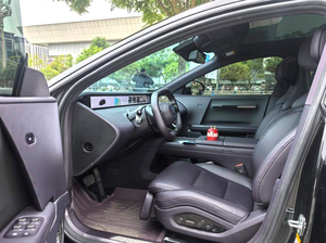 Used AVATR 06 2024 <b>Extended</b>-range <b>PRO</b> Edition Made in China Hybrid Vehicle 2025 2024 Good Condition - Product Image 2