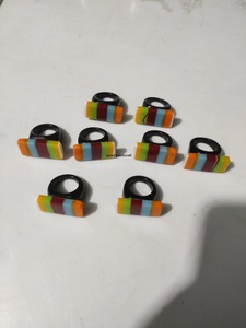 Anillos de racimo de resina irregulares múltiples de moda 2025 al por mayor para mujeres inspirados estilo Ángel artesanía Javed artesanías impermeables - Product Image 5