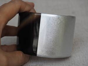 กำไลข้อมือหนังควายทำมือแบบหรูหราเป็นมิตรต่อสิ่งแวดล้อมกำไลข้อมือเคลือบแล็กเกอร์ตกแต่งเครื่องประดับแบบกว้างสำหรับเครื่องประดับแฟชั่น - Product Image 3