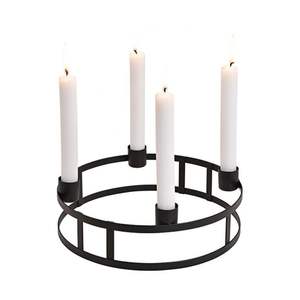 Bougeoir moderne en métal noir pour 4 bougies Design minimaliste et élégant Parfait pour la décoration intérieure ou la table à manger - Product Image 1