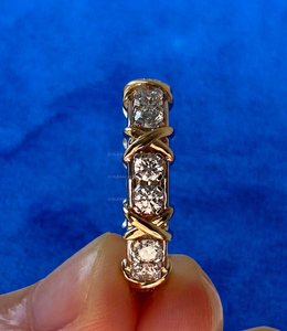 แหวนแต่งงาน Eternity X Ring สองสีทอง ประดับเพชร 16 เม็ด แหวน X แบบไขว้ ของขวัญเครื่องประดับเจ้าสาวสุดหรูแบบมินิมอล - Product Image 2