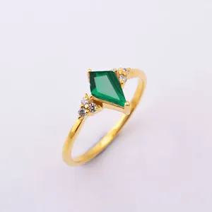 Anéis de ouro verde ônix em forma de pipa com pedras preciosas Vermeil Prong Pave Cz acessórios de anéis de qualidade fina fornecedores por atacado