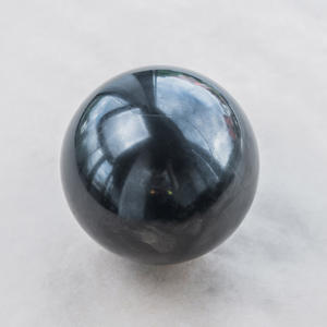 Esfera de shungita pulida de 3.9 pulgadas (100 mm) - Product Image 2