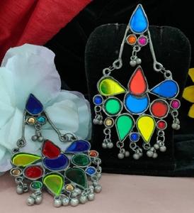 Colección de pendientes oxidados Afghan Chandbali, hermoso diseño moderno versátil con llamativos pendientes de moda para mujer - Product Image 1