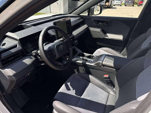 NUOVISSIMO 2026 per 4 cilindri 2.5L 200kW (272 CV) 4x2 Ibrido Euro6 AWD Trasmissione Automatica Guida a Sinistra - Product Image 2
