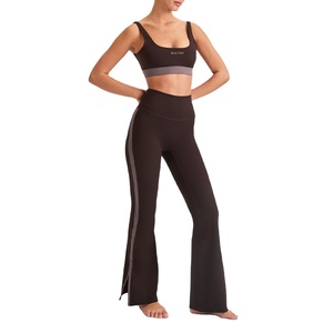 Ensemble de vêtements de sport sur mesure pour femmes : Leggings et haut court de fitness, ensemble 2 pièces pour la gym et le yoga (2026) - Product Image 2