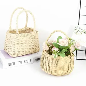 Hand weave girl lady wicker flower basket with handle for flowers arrangement rustic rattan baskets for weddings decorations