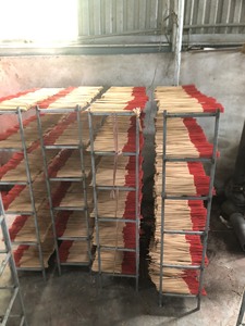 Bâton d'encens brut de couleur naturelle non parfumé avec matériau en bois de jambe rouge pour les parfums utilisés directement du fabricant + 84961633908 - Product Image 2