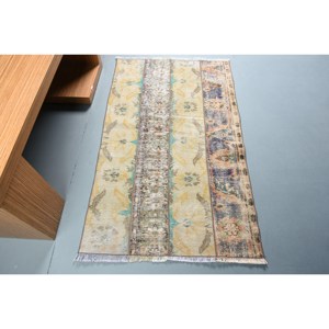 Tapis en laine turque vintage de 2.8x4,6 pieds, tissage plat patchwork beige et bleu pour décorations de salon avec support en latex - Product Image 1