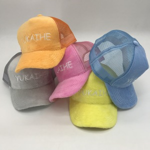 Nuevas tendencias 2025 logotipo bordado de terciopelo peludo gorra de camionero de malla de béisbol personalizada sombreros - Product Image 2