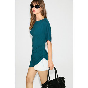 ETHIQUET AVELINE Blouse pour femme en tissu doux et extensible, à coupe asymétrique, à col bateau et à fronces latérales - Product Image 5