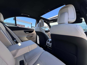 Mercedes-Benz Clase C C 300 4MATIC 2024 Usado, Llantas de Aleación, Asientos de Cuero, Sistema de Navegación, Asientos con Calefacción, Techo Panorámico, Volante a la Izquierda - Product Image 6