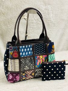 Venta al por mayor precio barato hecho a mano de algodón indio Patchwork impreso bolsos de las mujeres bolsos de hombro logotipo personalizado bolsas de impresión - Product Image 3