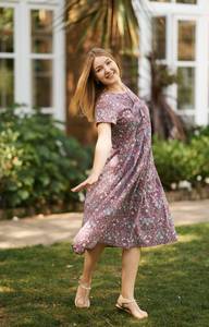 Robe bohème en pur coton Anne, imprimée à la main, motif floral marron et bleu, mode éthique - Product Image 4