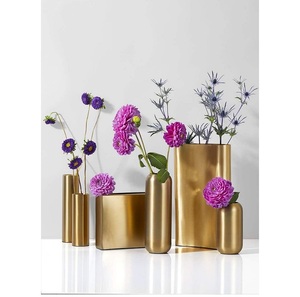 Artisanat Décoratif En Métal Fer Vase À Fleurs Pot Utilisation pour La Maison Pot De Jardinière De Table Taille Personnalisée À La Main En Gros En Vrac - Product Image 4