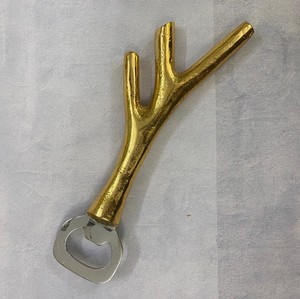 Abrebotellas de Metal de diseño atractivo de latón AK en acabado de oro y níquel abrebotellas único para acentos de bar/vajilla - Product Image 1