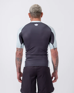 Rash Guard para hombre de último estilo con mangas cortas y diseño elástico Ropa de fitness y lucha libre Venta en línea con servicio OEM - Product Image 4