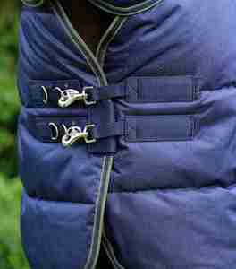 Mantas para Caballos Premium Impermeables y Transpirables, Mantas Ecuestres Personalizadas, Duraderas, Suministro Directo de Fábrica al por Mayor - Product Image 5